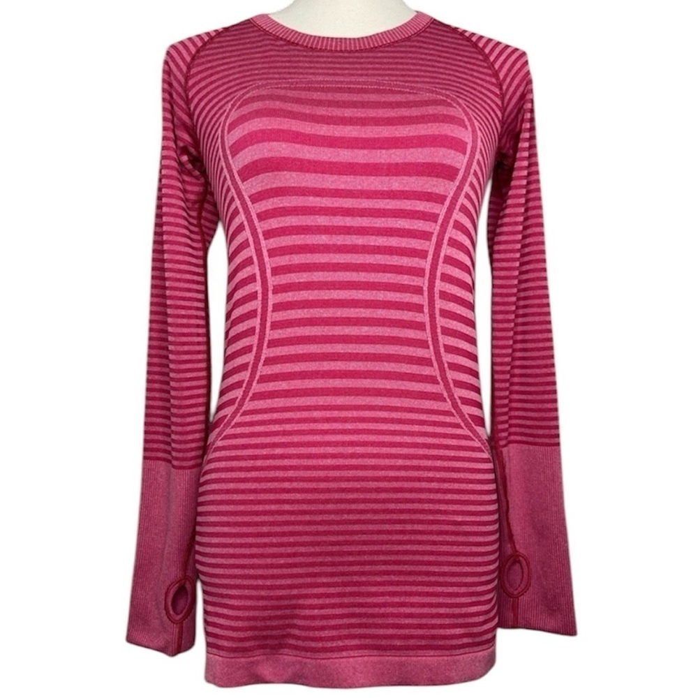 Lululemon Swiftly Tech Long Sleeve Crew
Heathered Berry Rumble 6